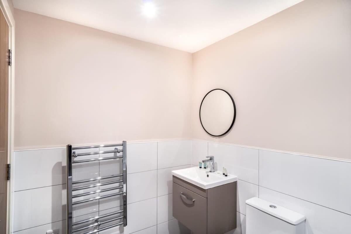 Modern & Spacious 2 Bed Apartment In Manchester Luaran gambar