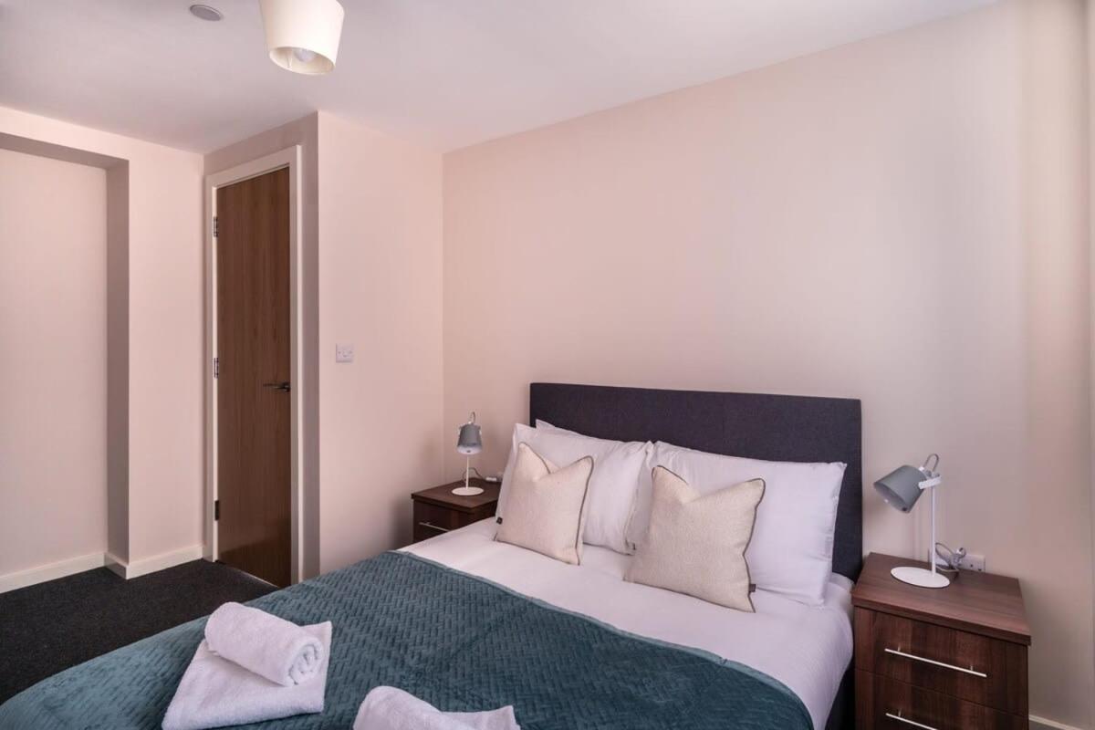 Modern & Spacious 2 Bed Apartment In Manchester Luaran gambar